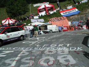 P7172060alpeday.jpg (63415 bytes)