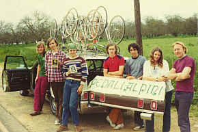 pedalicar.jpg (63903 bytes)